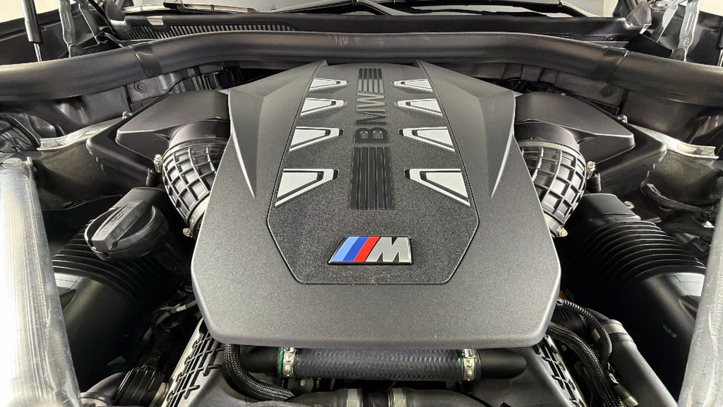 Used 2024 BMW X7 M60i w/ Executive Package AWD/4WD image 50