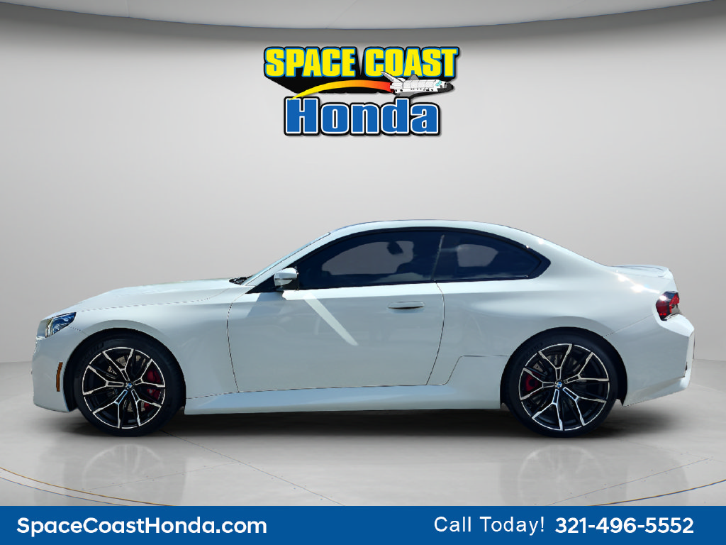 Used 2024 BMW M2 w/ Lighting Package RWD image 6