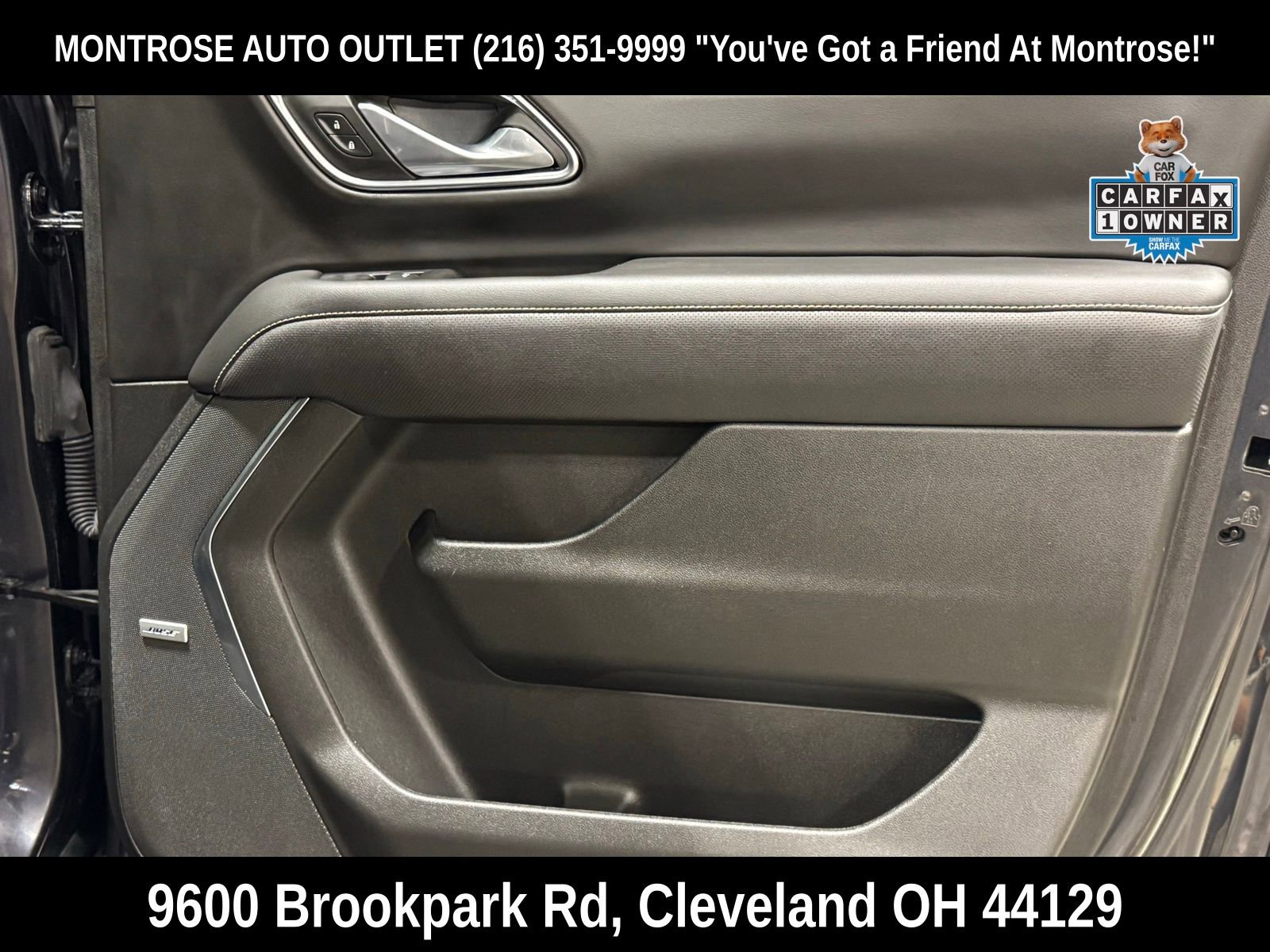 Used 2023 GMC Yukon XL SLT w/ SLT Premium Package image 47