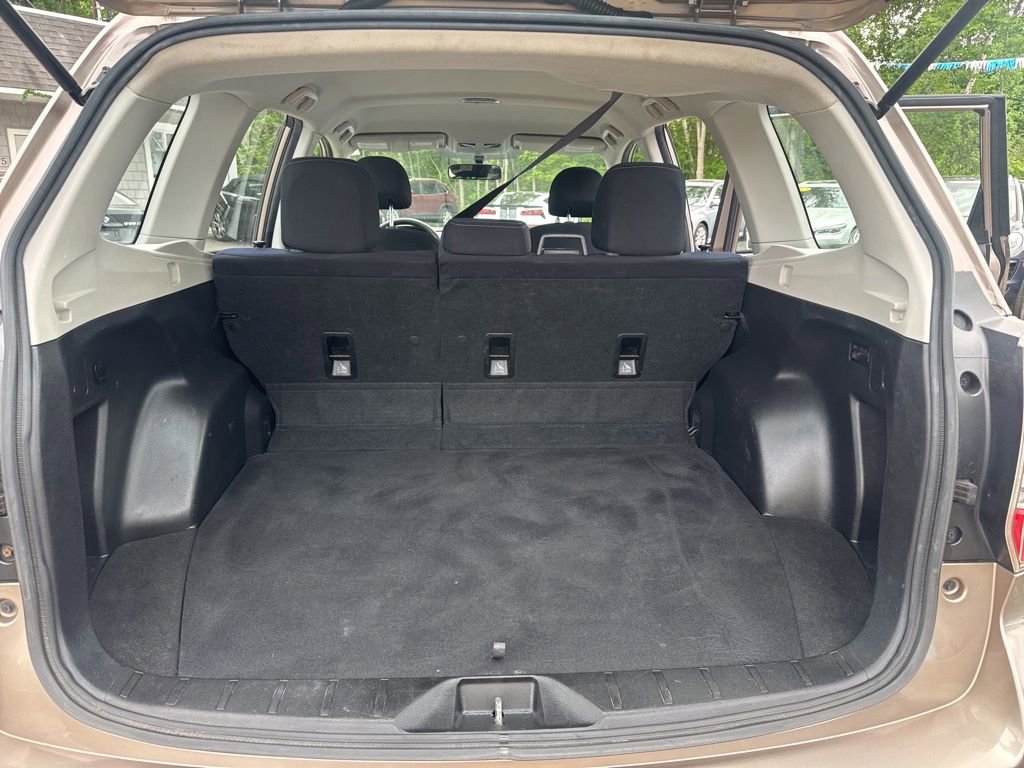 Used 2014 Subaru Forester 2.5i AWD/4WD image 33