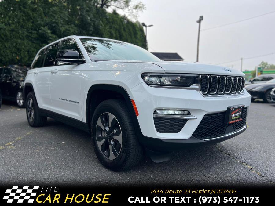 Used 2023 Jeep Grand Cherokee 4WD 4xe image 4