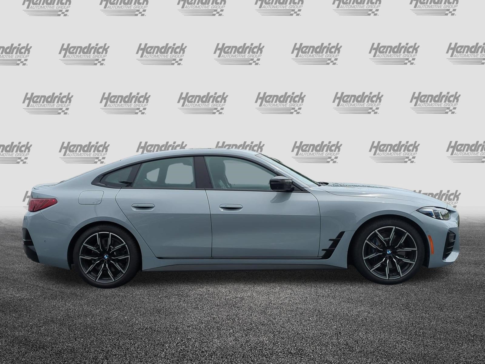 Used 2025 BMW M440i RWD image 11