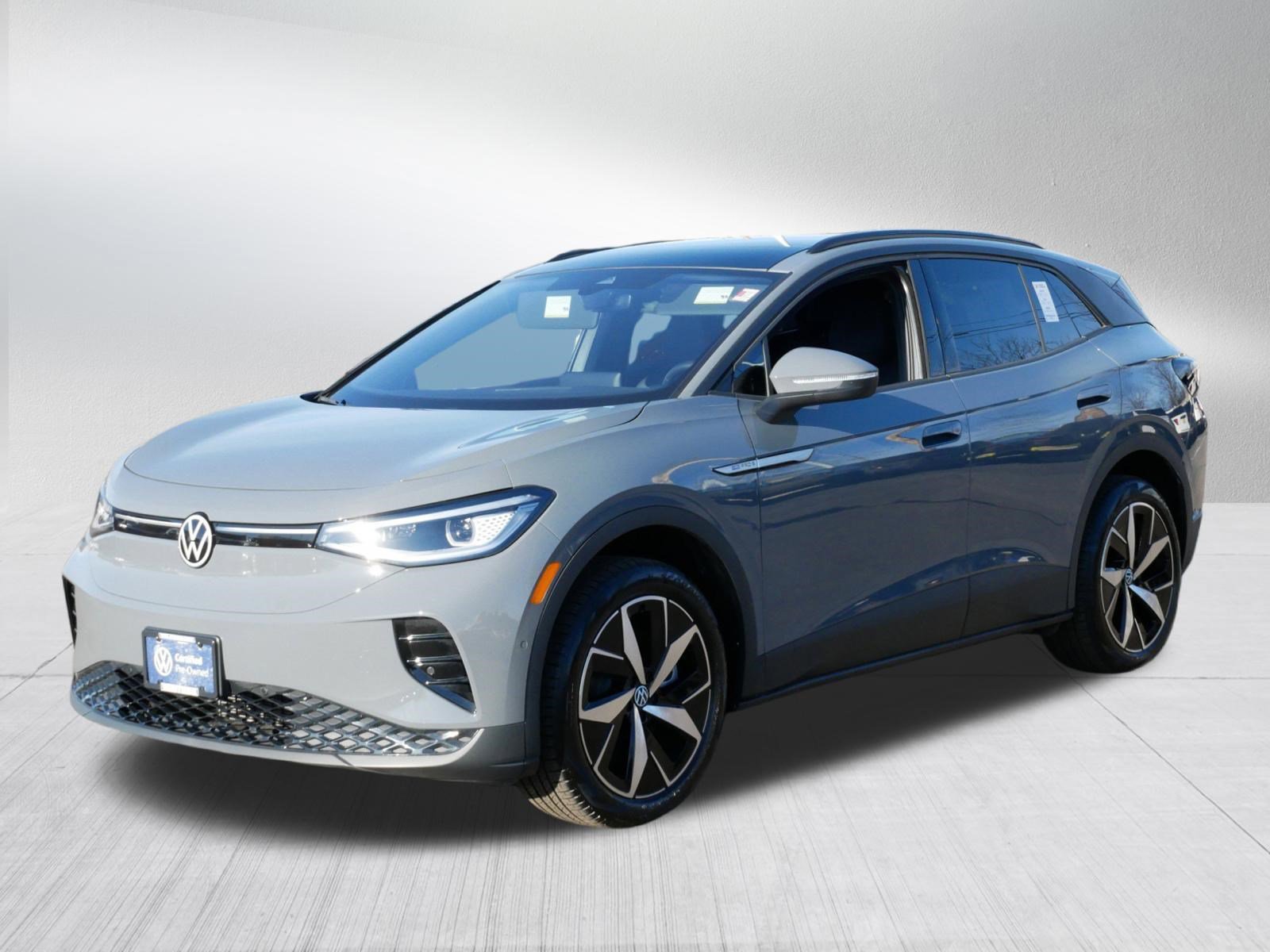 Certified 2025 Volkswagen ID.4 Pro S image 3