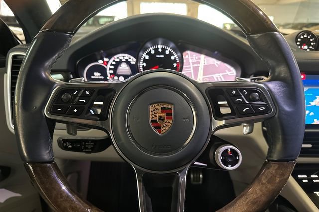 Used 2020 Porsche Cayenne S image 29