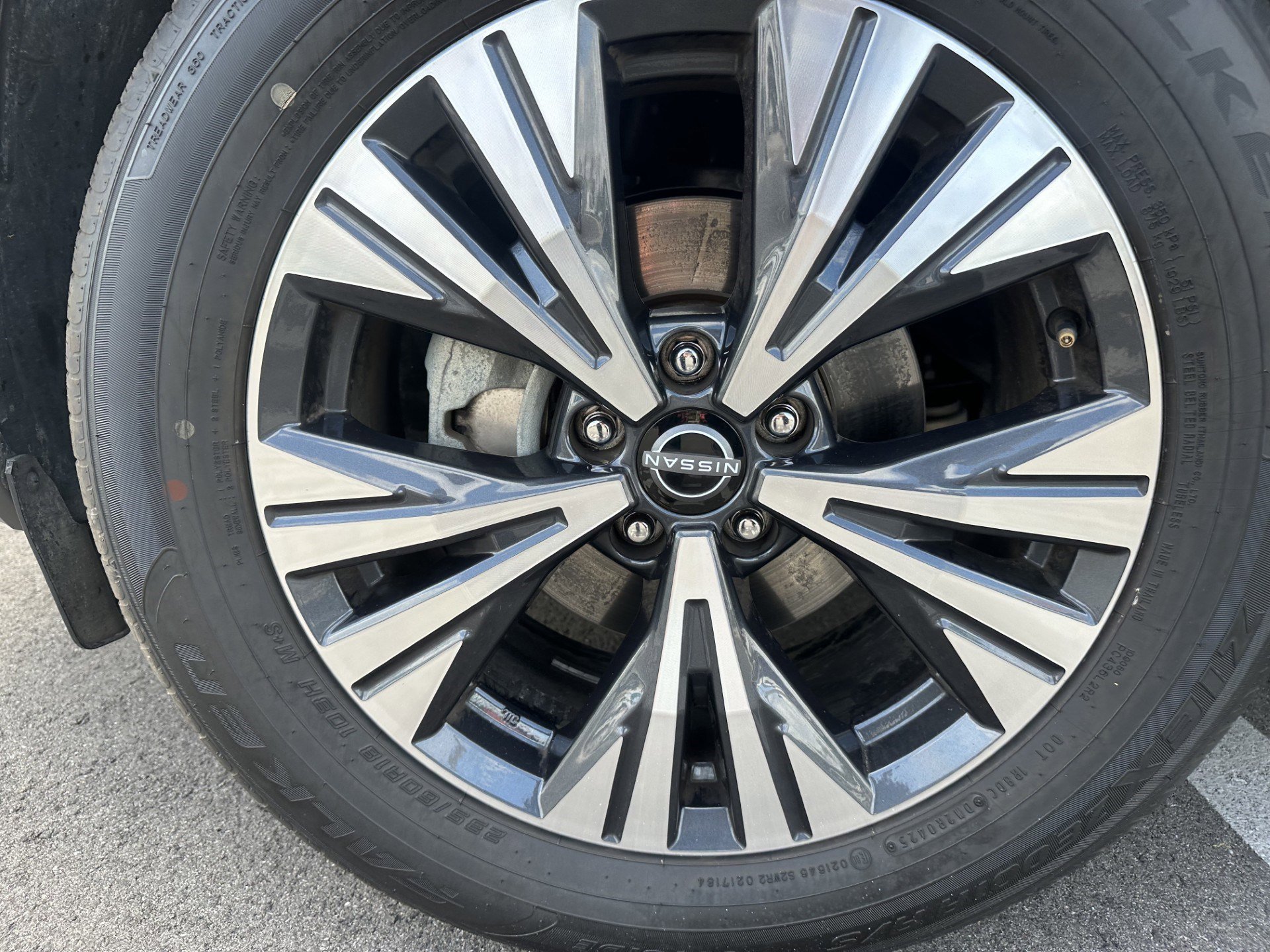 Certified 2023 Nissan Rogue SV image 25