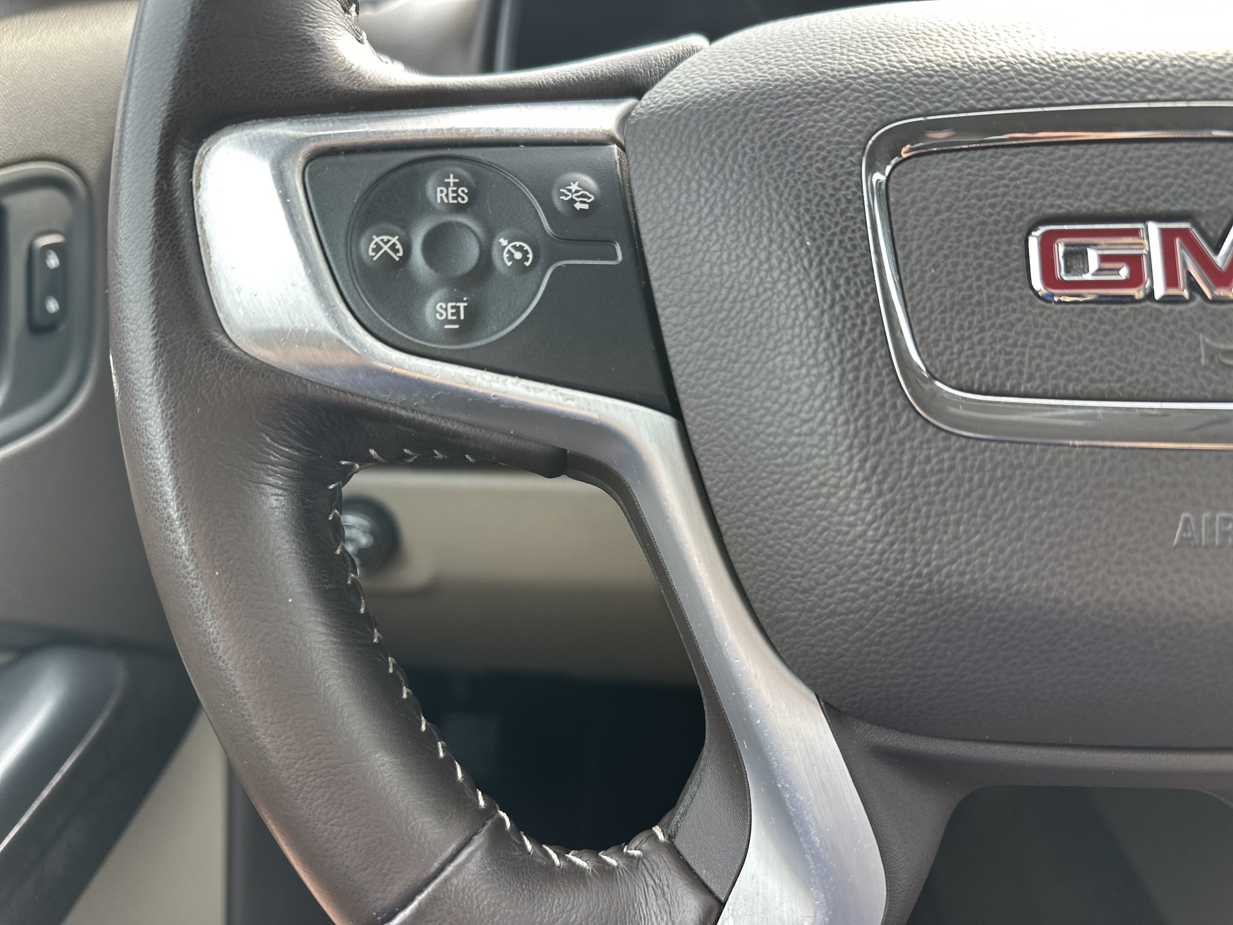 Used 2016 GMC Canyon SLT w/ Driver Alert Package RWD image 18