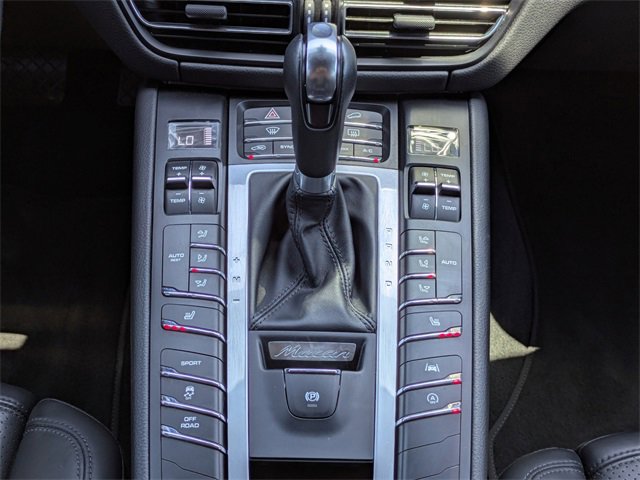 Used 2021 Porsche Macan image 21