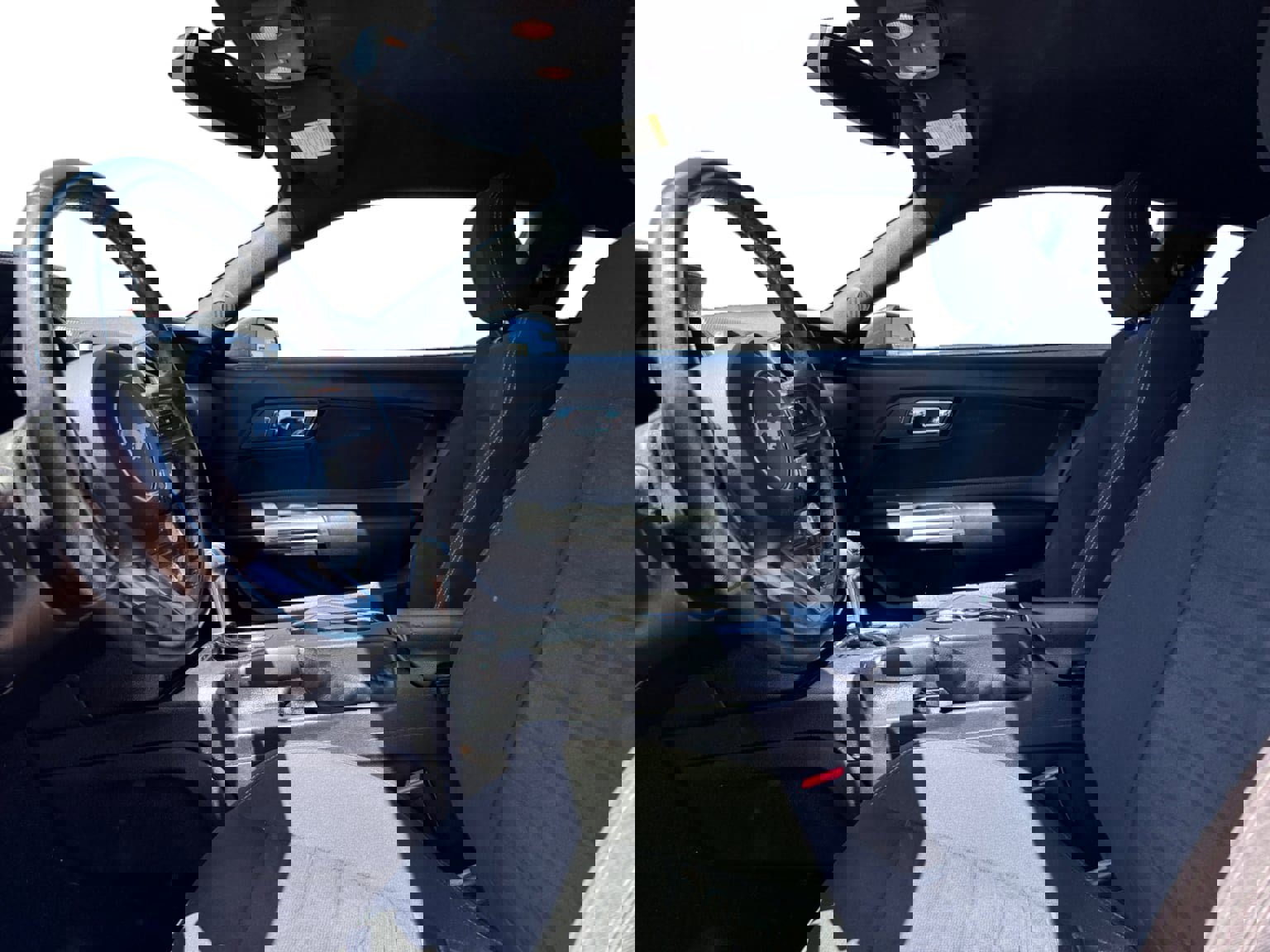 Used 2017 Ford Mustang Coupe image 10