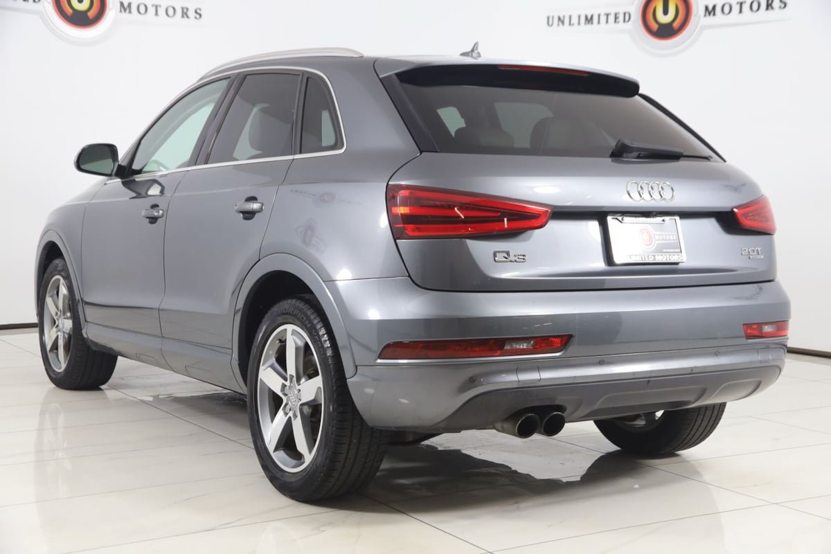 Used 2015 Audi Q3 2.0T Prestige w/ Prestige Package AWD/4WD image 4