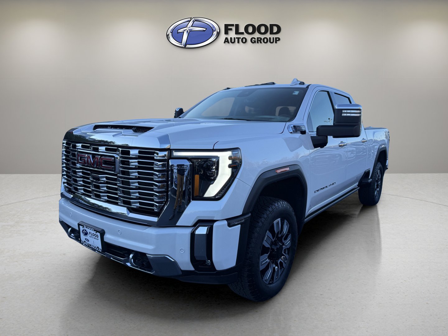 Used 2024 GMC Sierra 2500 Denali w/ Denali Reserve Package image 3