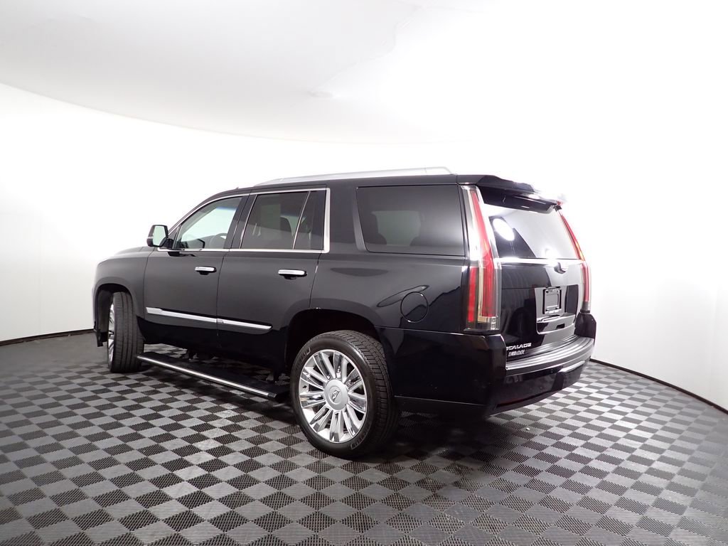 Used 2016 Cadillac Escalade Premium image 15
