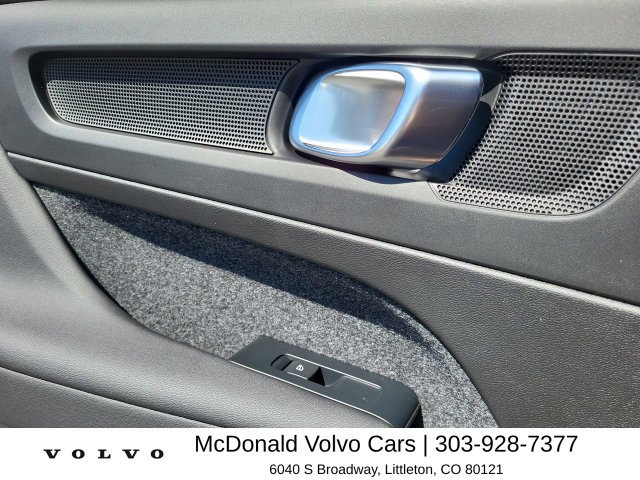 New 2026 Volvo XC40 B5 Ultra w/ Protection Package Premier AWD/4WD image 15