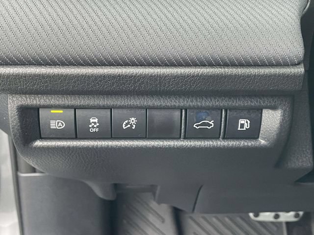 Used 2026 Toyota Camry SE FWD image 41