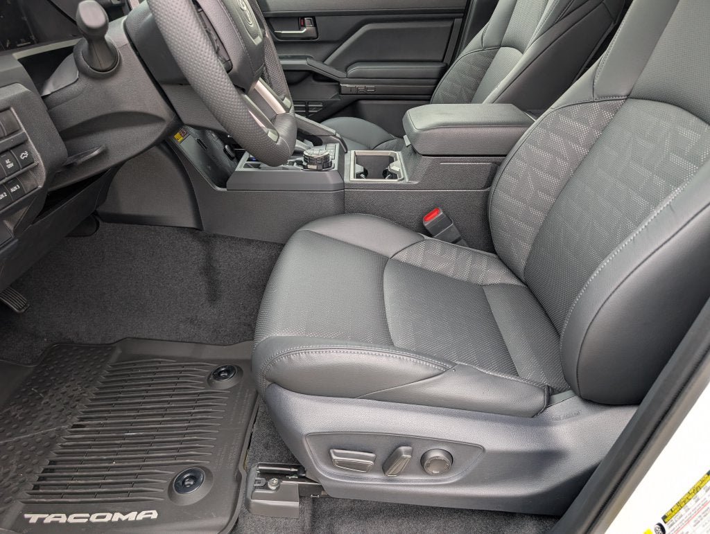 New 2026 Toyota Tacoma TRD Off-Road w/ TRD Off Road Premium Package AWD/4WD image 13