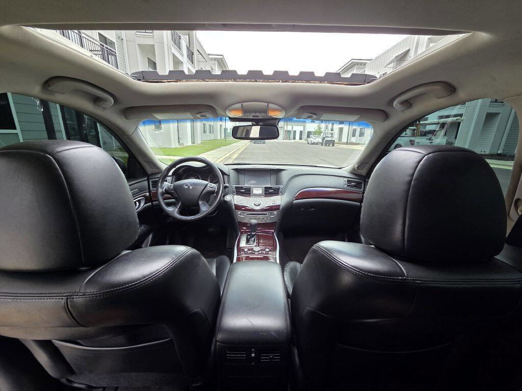 Used 2015 INFINITI Q70 3.7 RWD image 26
