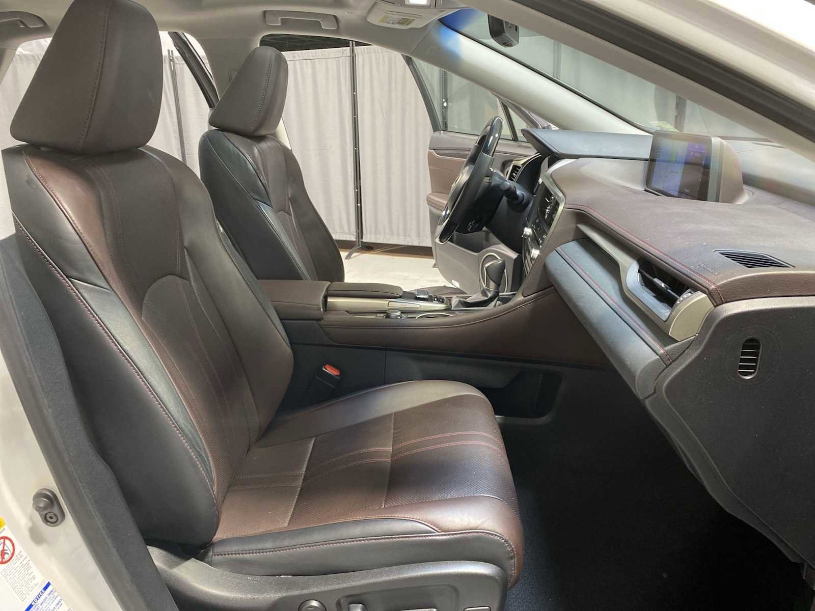 Used 2017 Lexus RX 450h AWD image 14