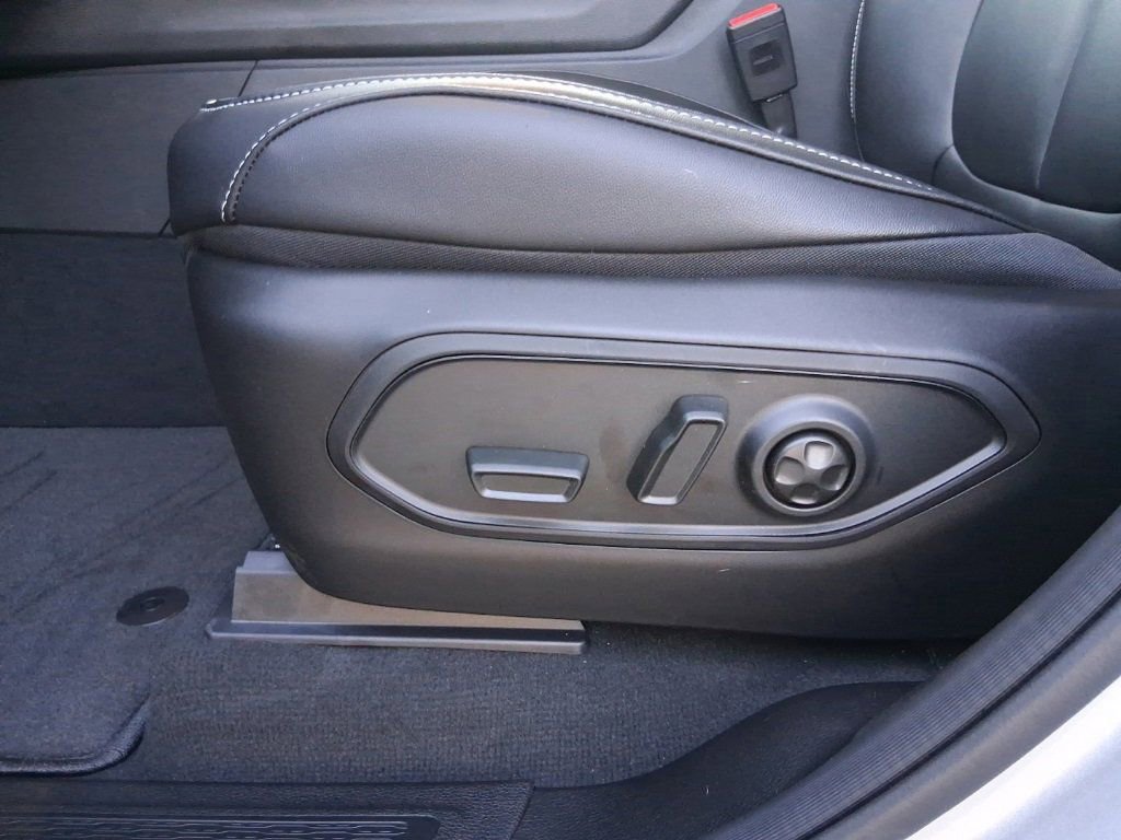 New 2025 Jeep Grand Cherokee L Limited w/ Trailer Tow Package image 7