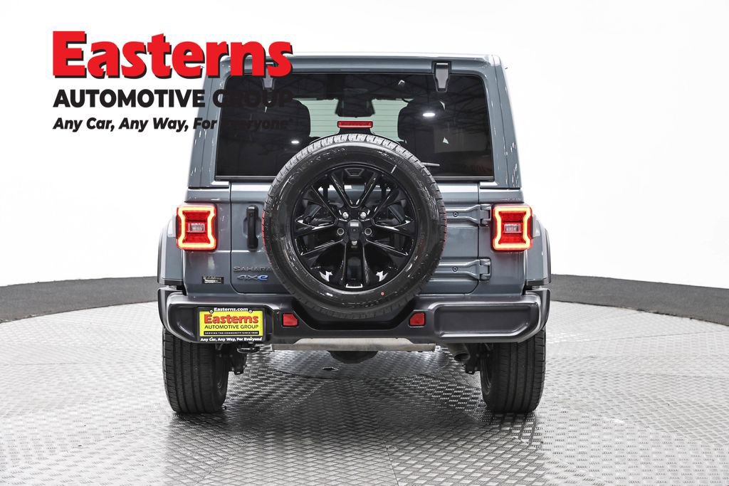 Used 2025 Jeep Wrangler Unlimited Sahara image 6