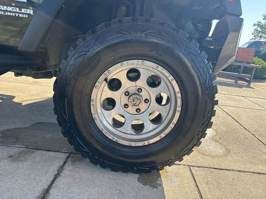 Used 2012 Jeep Wrangler Unlimited Sport image 25