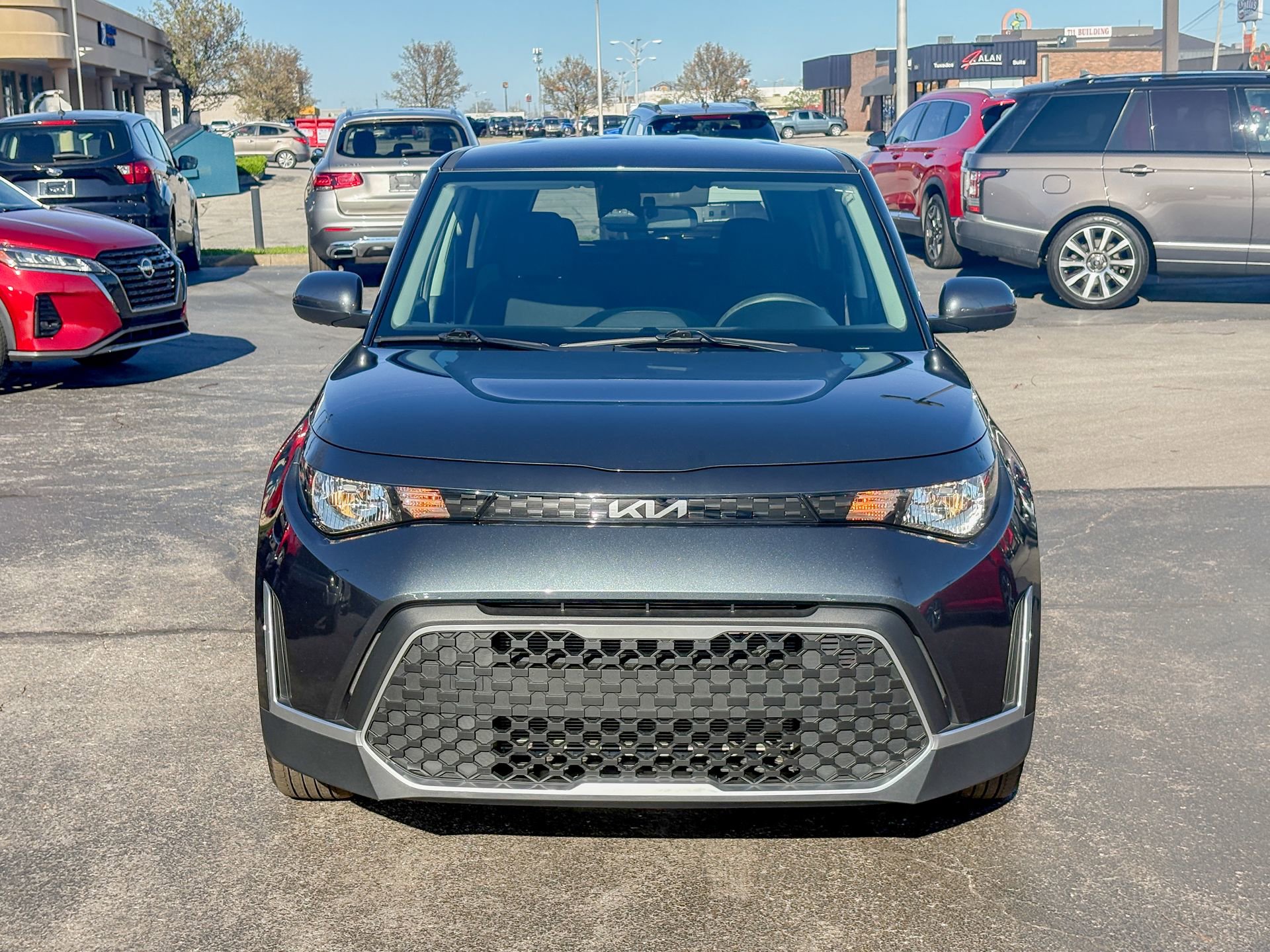 Used 2025 Kia Soul LX FWD image 14
