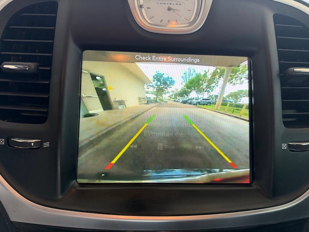 Used 2019 Chrysler 300 Touring w/ Sport Appearance Package RWD image 10