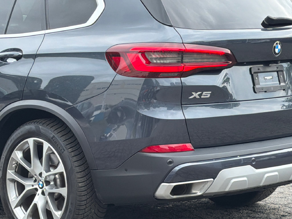 Used 2022 BMW X5 xDrive40i w/ Premium Package AWD/4WD image 6