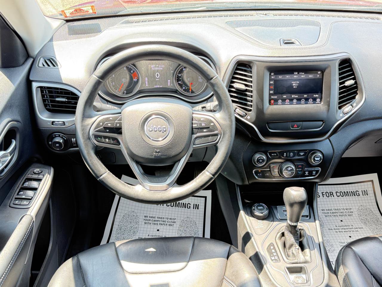 Used 2019 Jeep Cherokee Latitude Plus w/ Comfort/Convenience Group AWD/4WD image 29