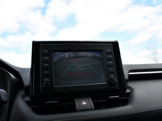 Used 2019 Toyota RAV4 LE w/ Carpet Mat Package image 12