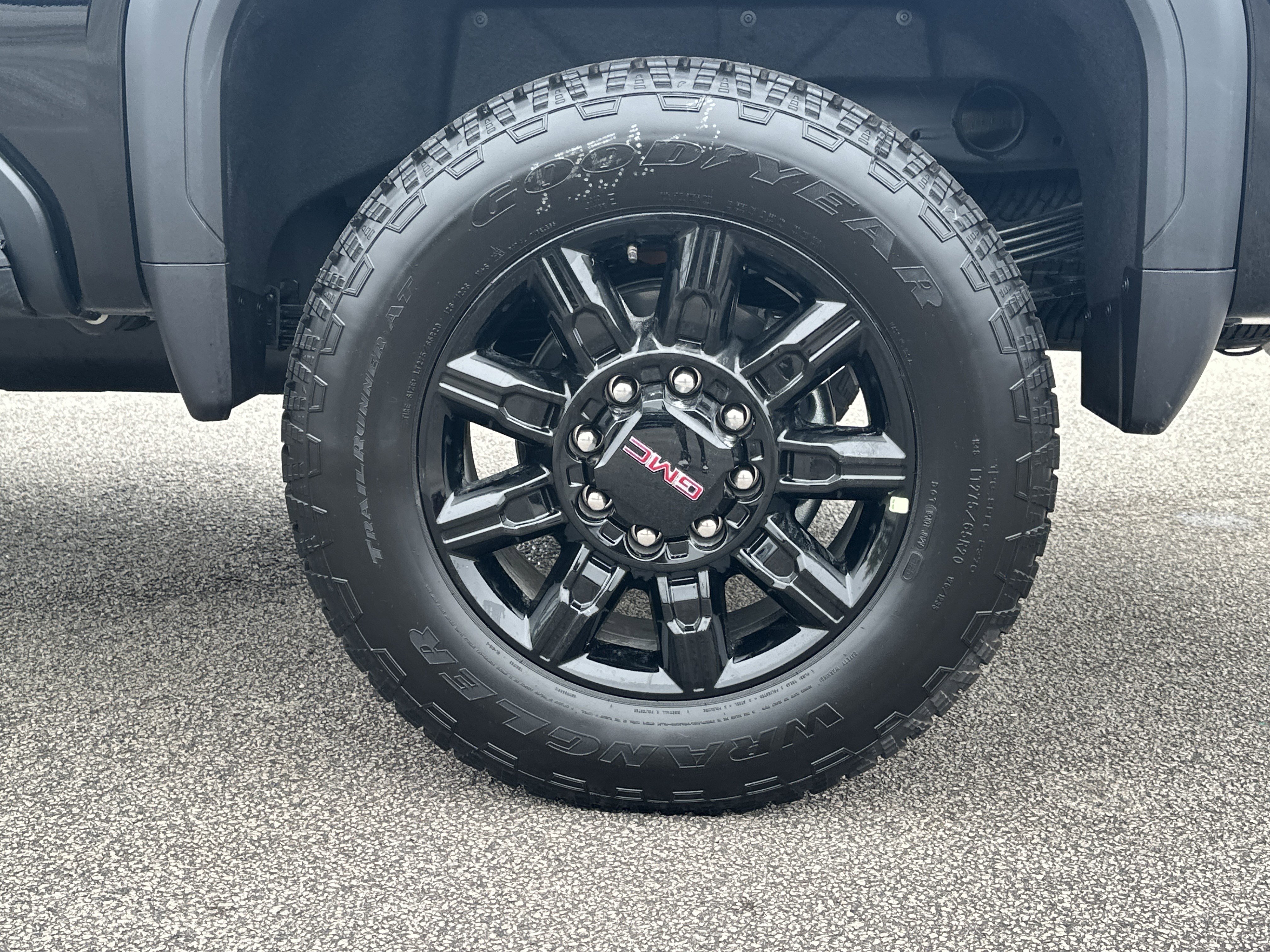 New 2026 GMC Sierra 2500 AT4 w/ AT4 Preferred Package image 19