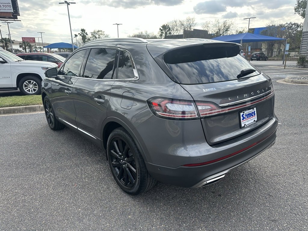 Used 2023 Lincoln Nautilus Reserve w/ Equipment Group 201A image 4