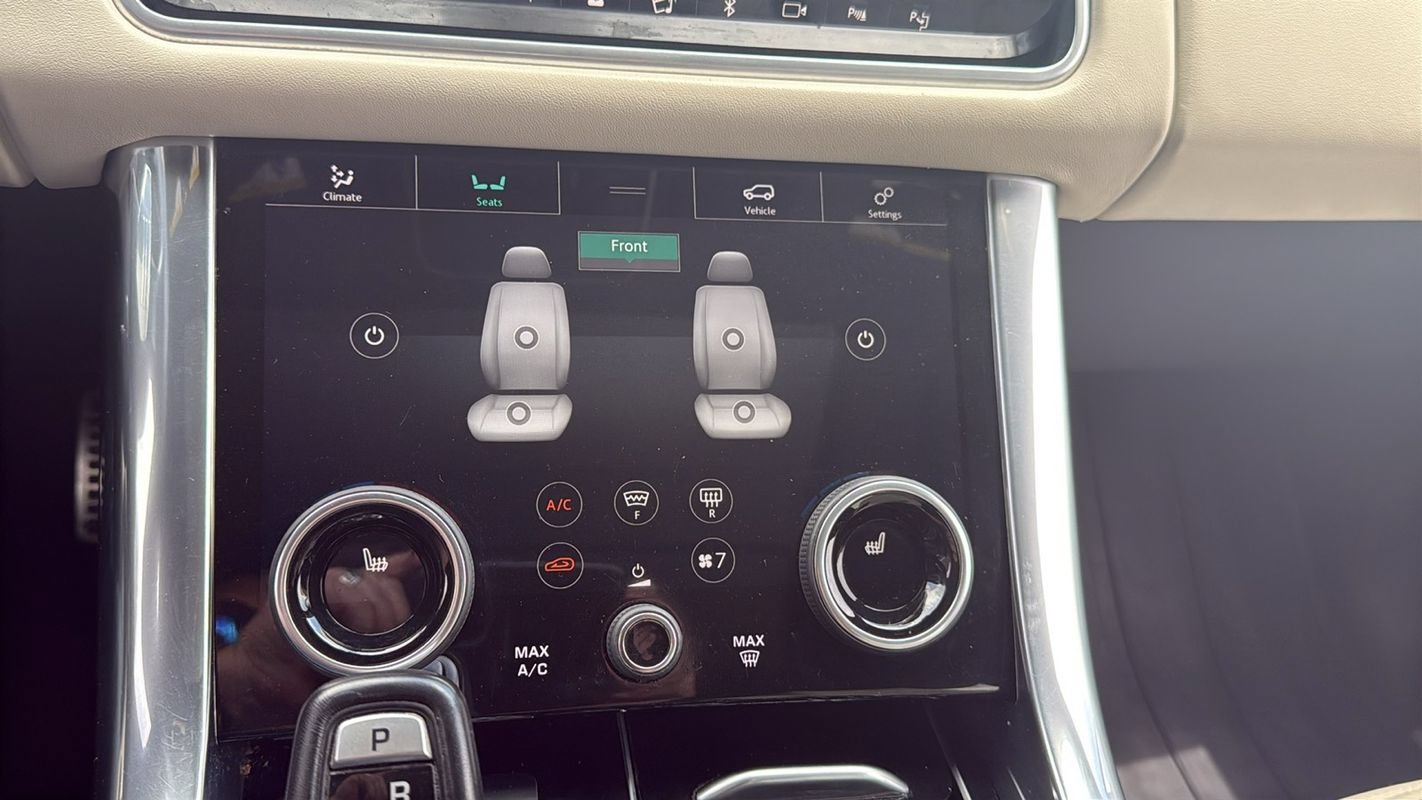Used 2019 Land Rover Range Rover Sport Supercharged AWD/4WD image 25