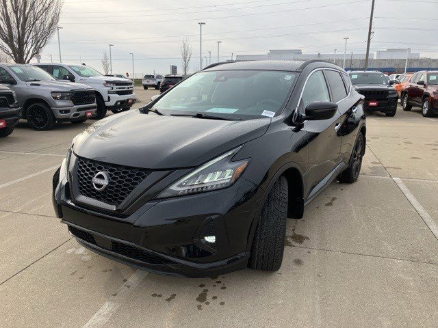 Used 2023 Nissan Murano SV w/ SV Midnight Edition Package image 3