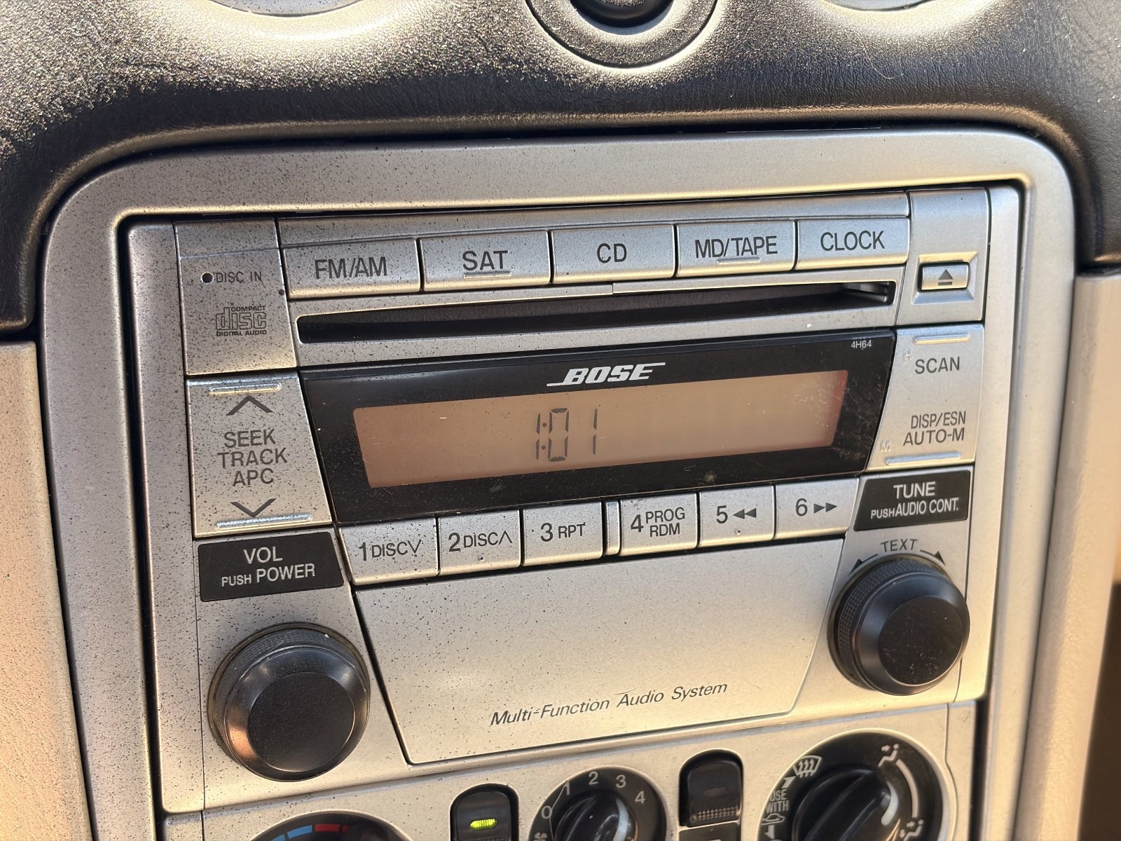 Used 2004 MAZDA MX-5 Miata LS RWD image 19