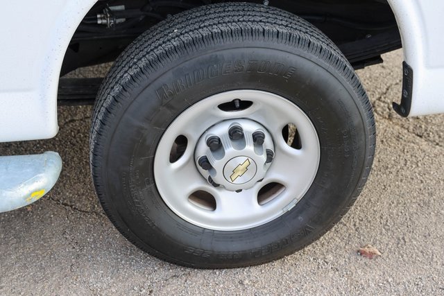 Used 2024 Chevrolet Express 2500 w/ Driver Convenience Package image 7