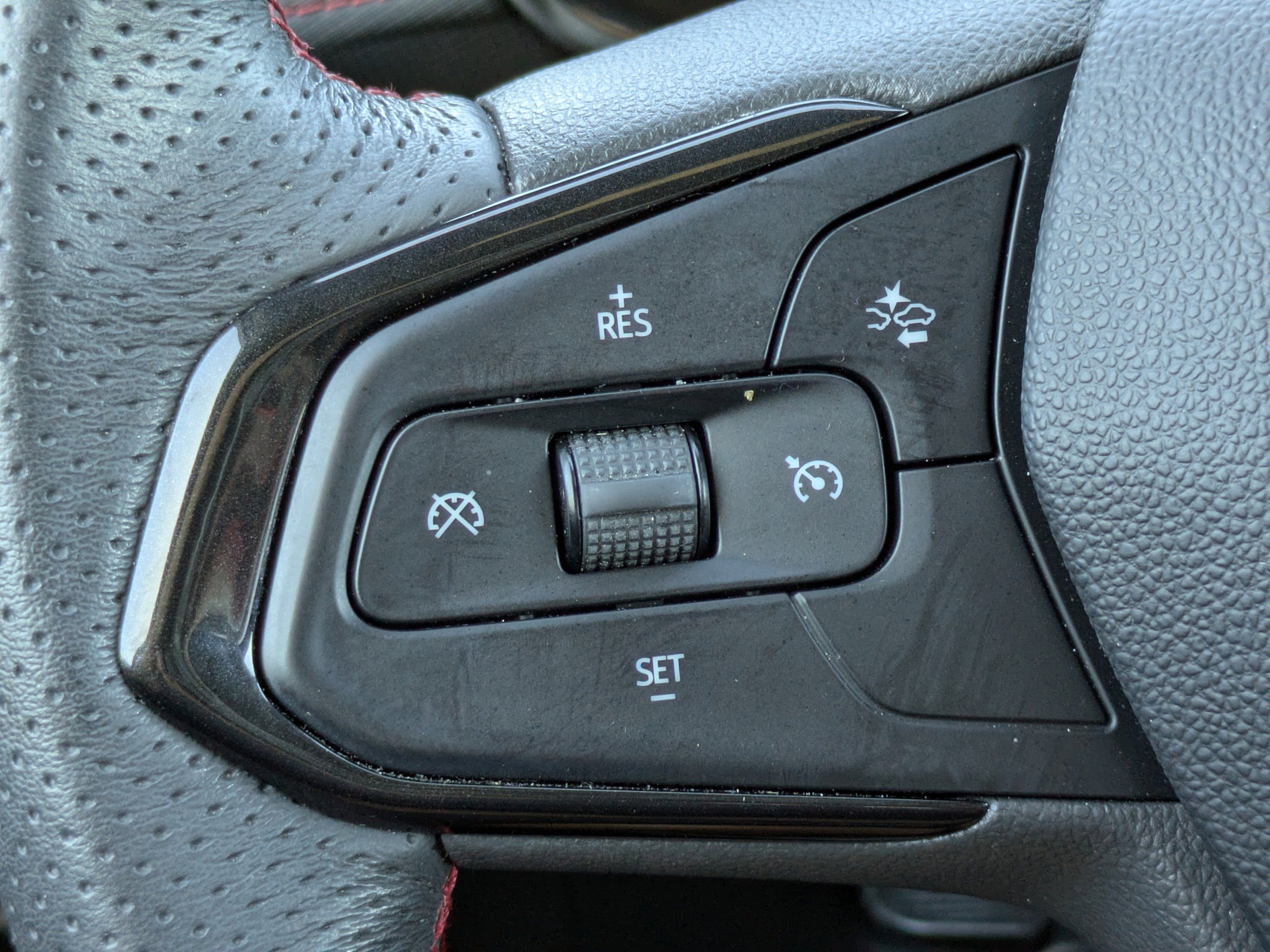 Used 2021 Chevrolet TrailBlazer RS w/ Convenience Package image 30