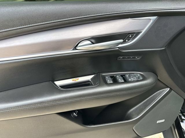 Used 2019 Cadillac XT5 Premium Luxury w/ Driver Assist Package AWD/4WD image 16