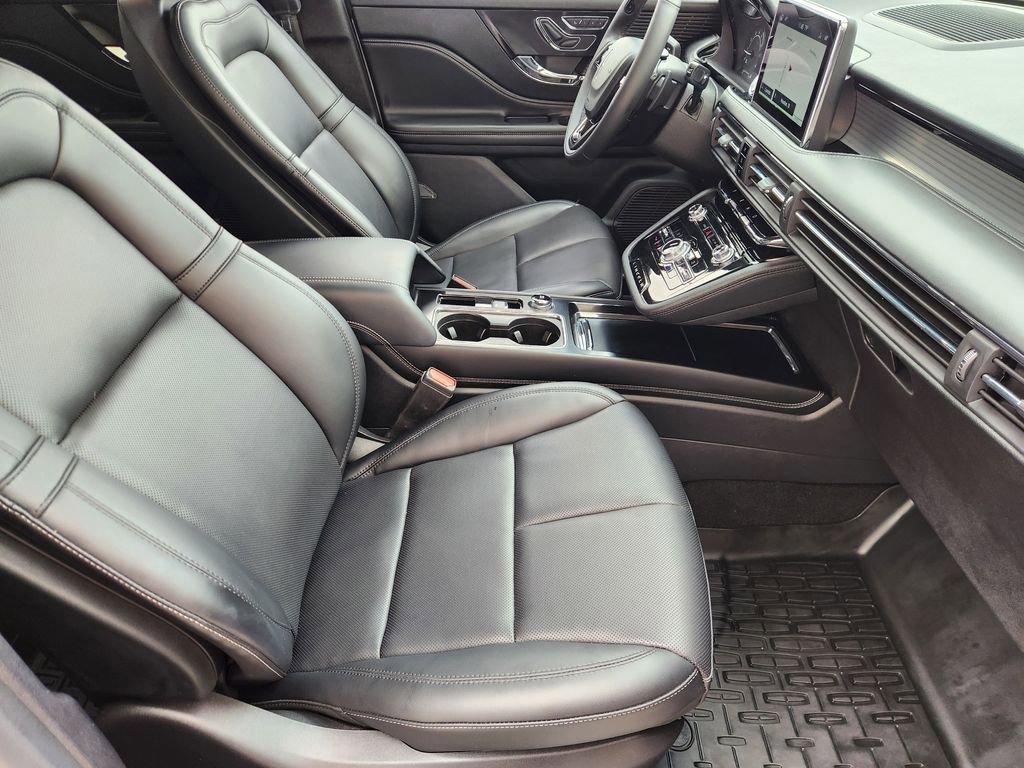 Used 2022 Lincoln Corsair FWD w/ Equipment Group 101A image 14