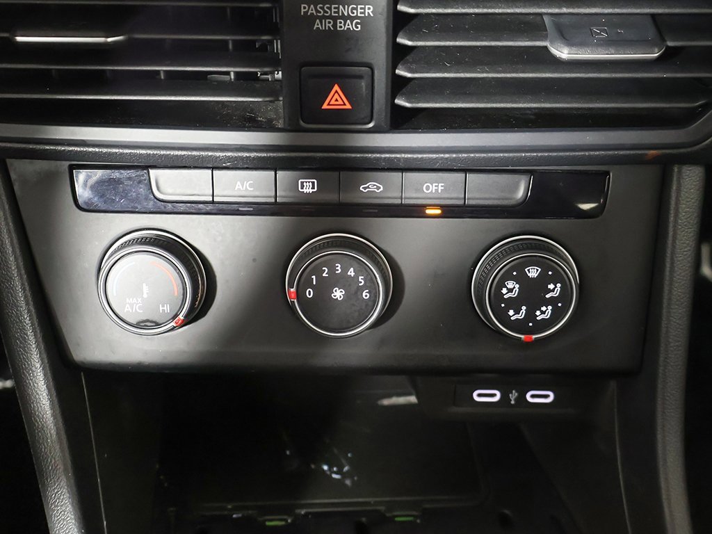 Used 2024 Volkswagen Jetta S image 41