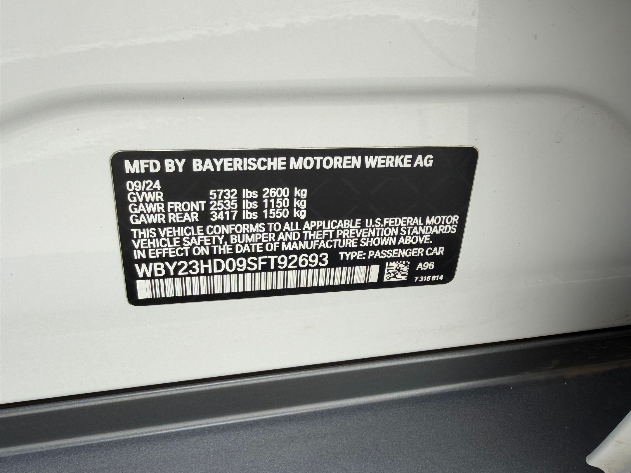 Certified 2025 BMW i4 eDrive40 w/ Premium Package RWD image 20