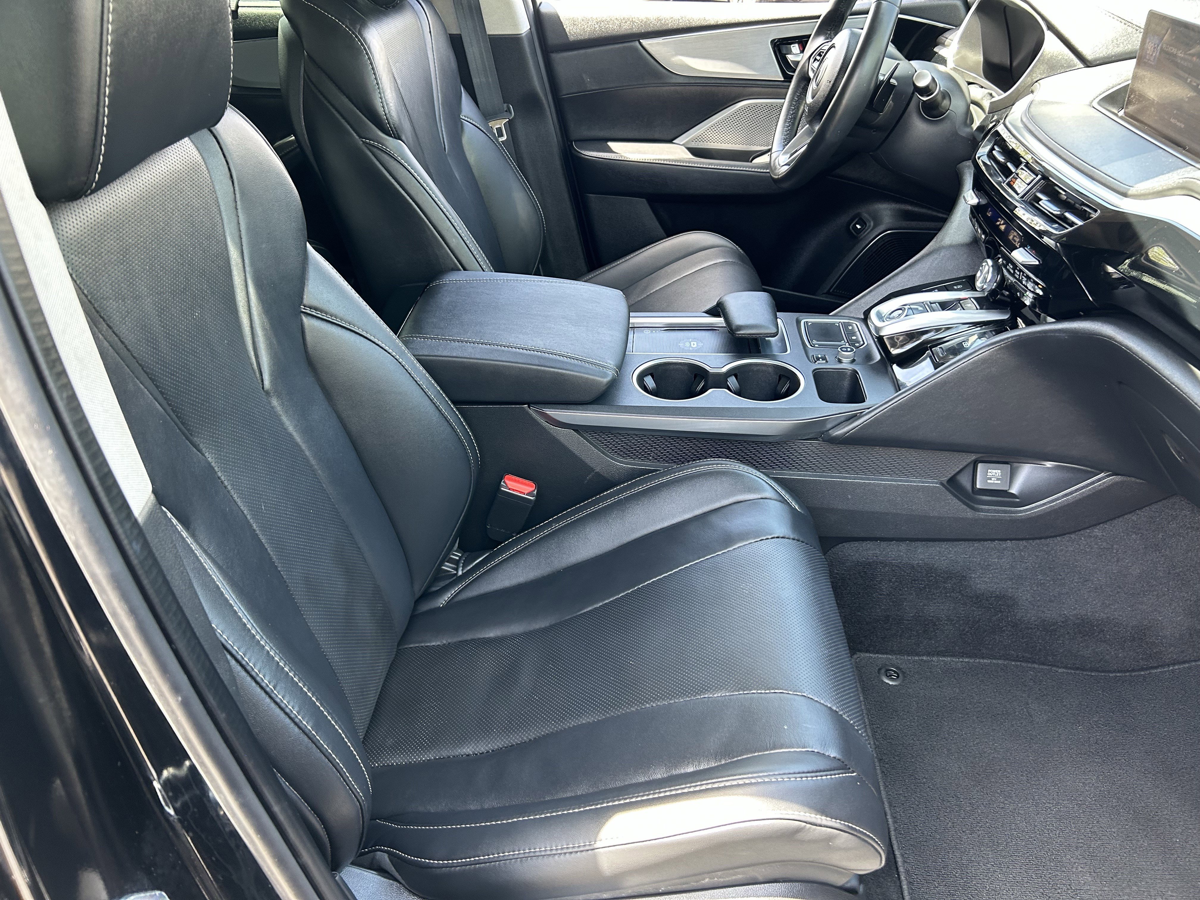Used 2024 Acura MDX FWD w/ Technology Package image 9