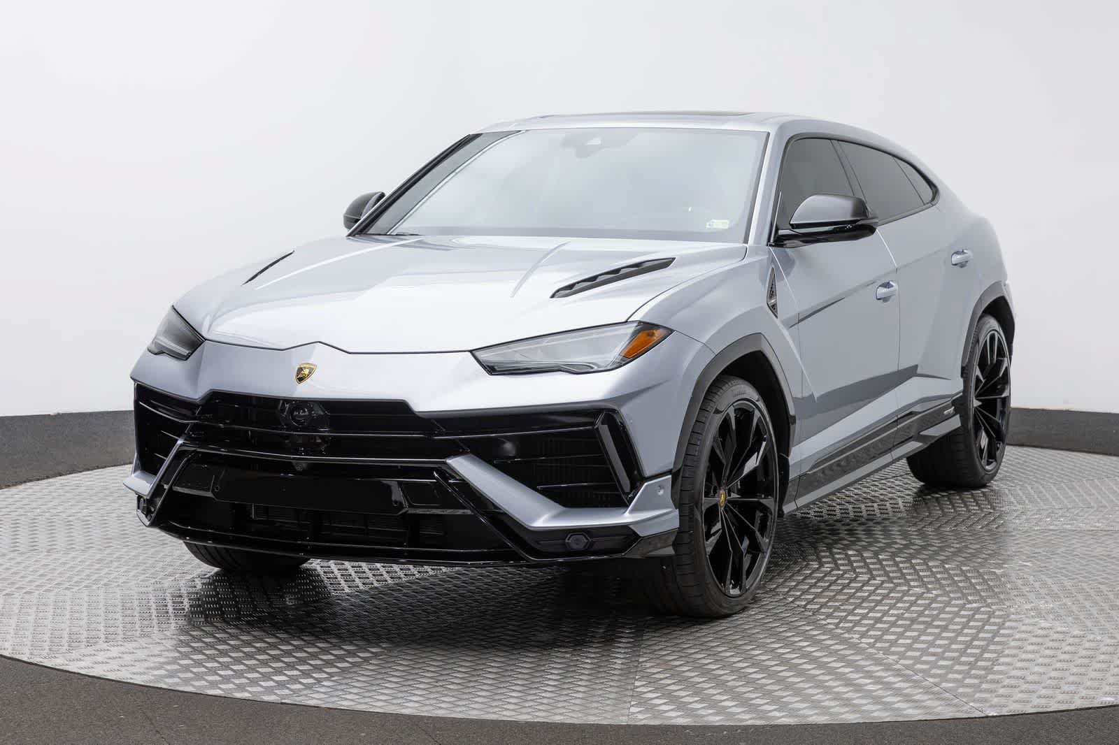 Used 2024 Lamborghini Urus S AWD/4WD image 1