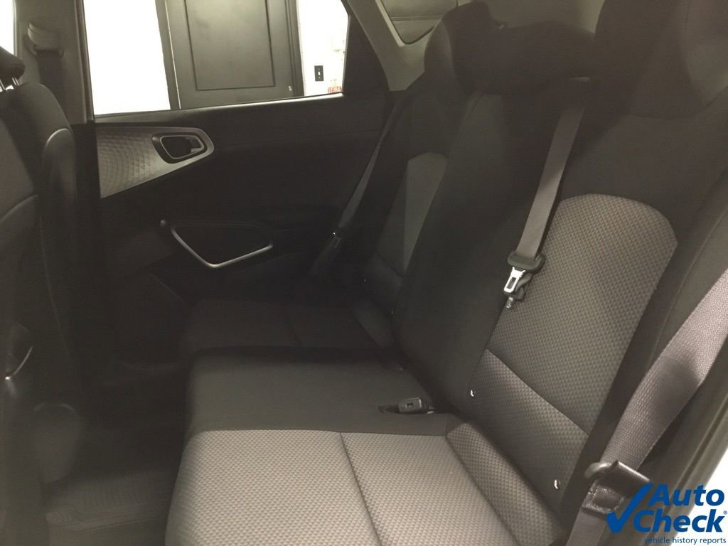 Used 2021 Kia Soul LX FWD image 27