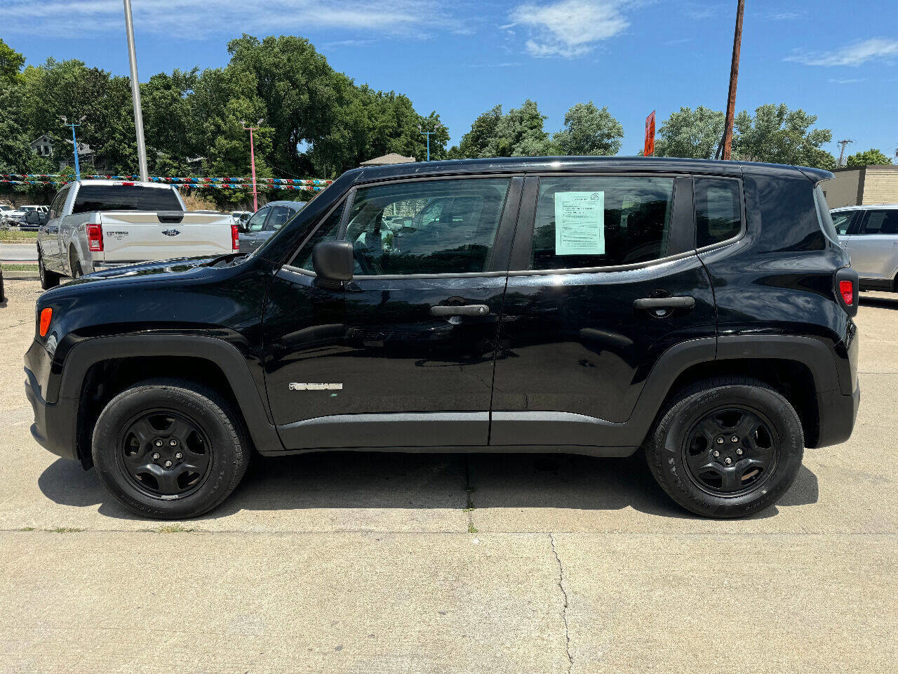 Used 2018 Jeep Renegade Sport w/ Power & Air Group image 4