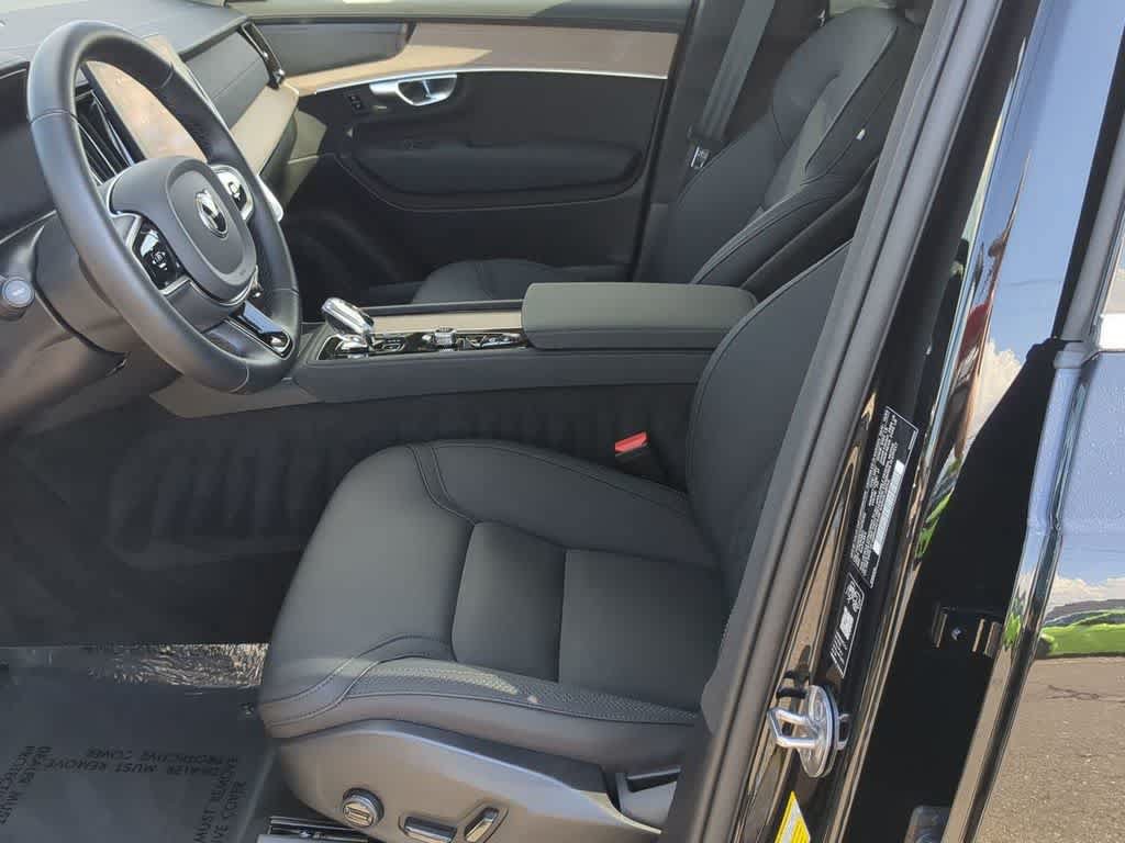 Certified 2026 Volvo XC90 B6 Plus AWD/4WD image 15