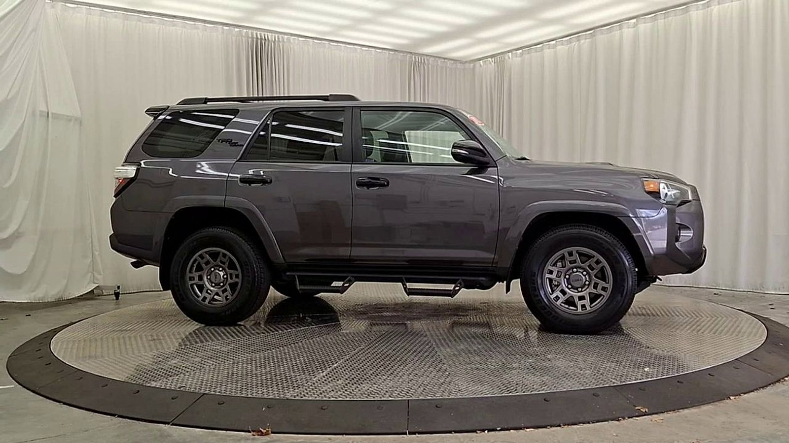 Used 2021 Toyota 4Runner Venture image 6