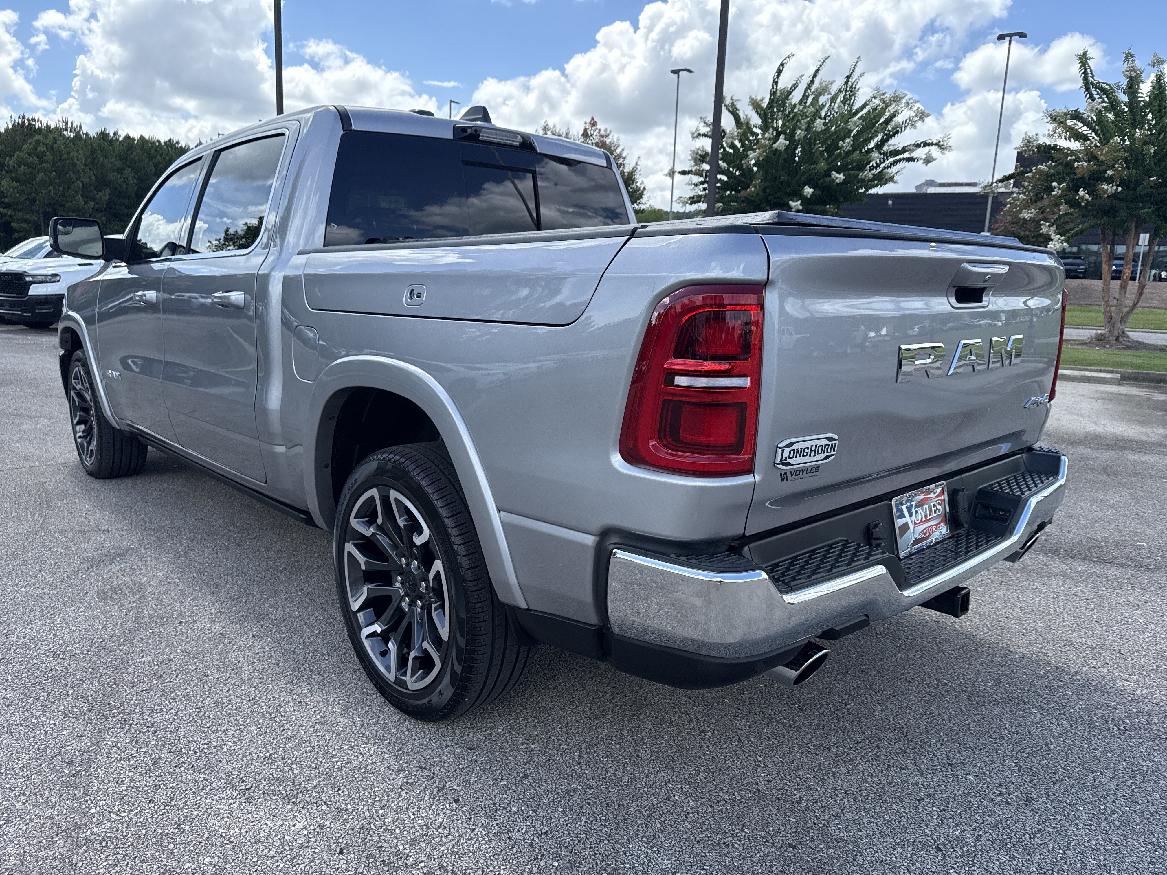 Used 2026 RAM 1500 Limited AWD/4WD image 5
