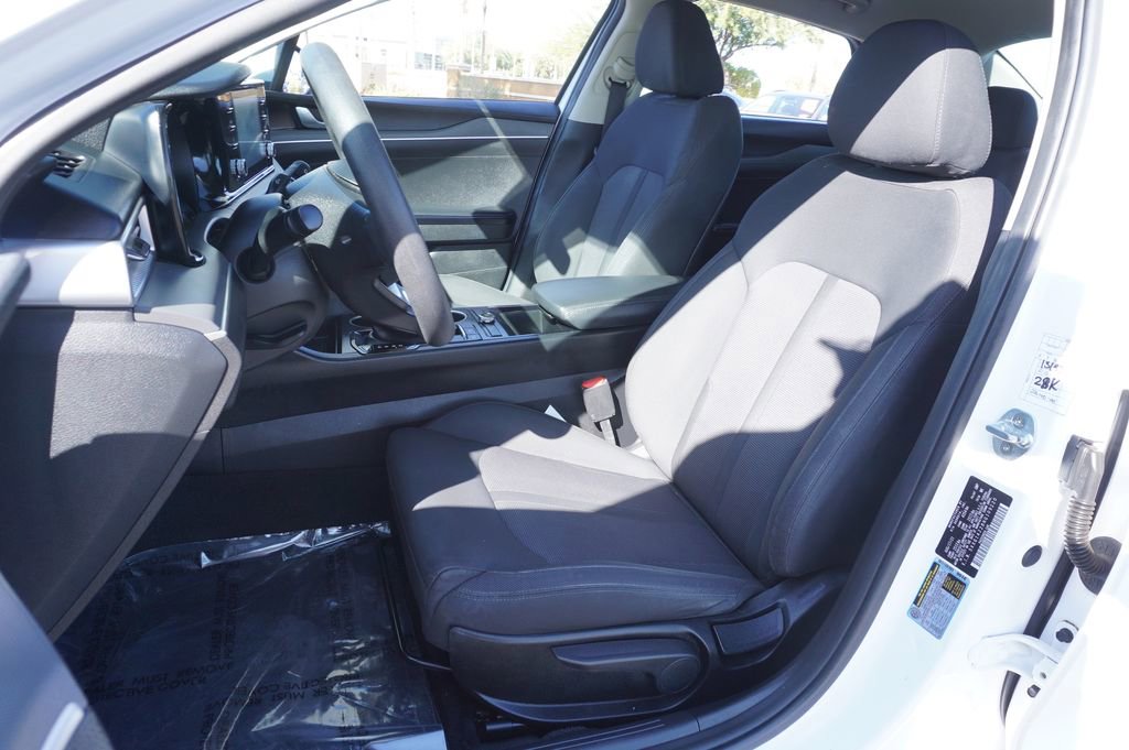 Used 2022 Kia K5 LXS image 13