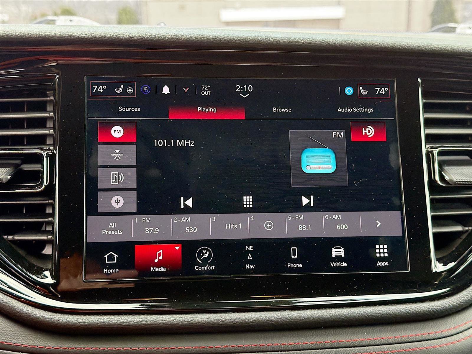 Used 2024 Dodge Durango GT image 15