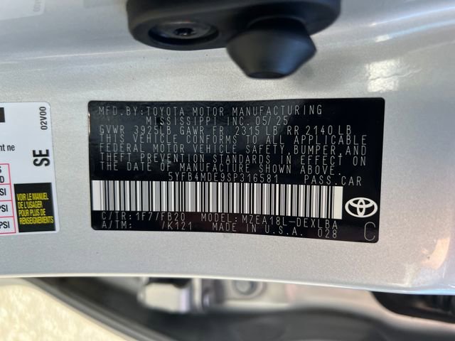 Used 2025 Toyota Corolla LE image 20