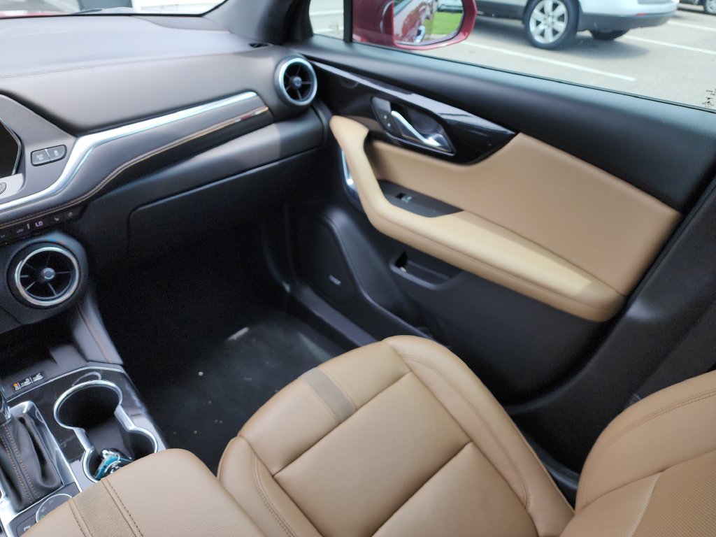 Used 2019 Chevrolet Blazer Premier w/ Driver Confidence II Package FWD image 21